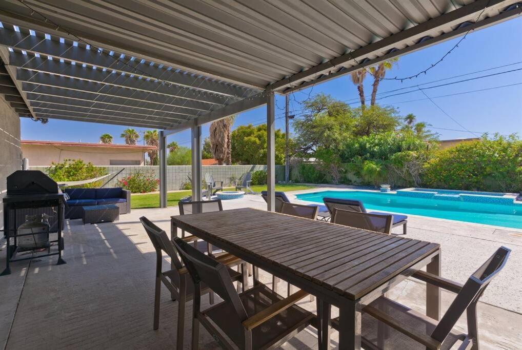 Relax At The 3Br Tranquil Oasis In Palm Springs Villa Exteriör bild